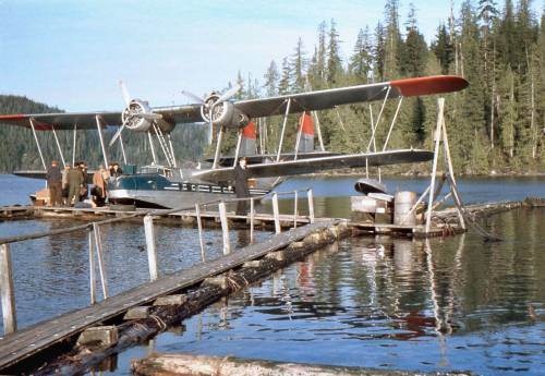 CF-BYM photo by Bill Lythgoe courtesy of http://www.murraylundberg.com/history/lythgoe-photos.html  