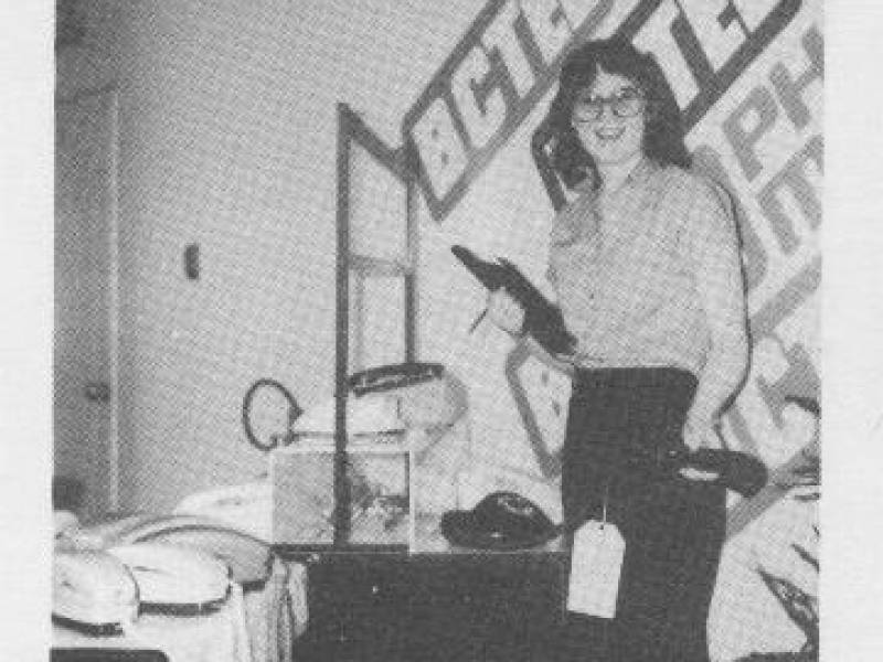 phonemartopens1981.jpg
