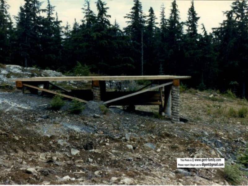 helicopter_landing_pad_unknown_location_3.jpg