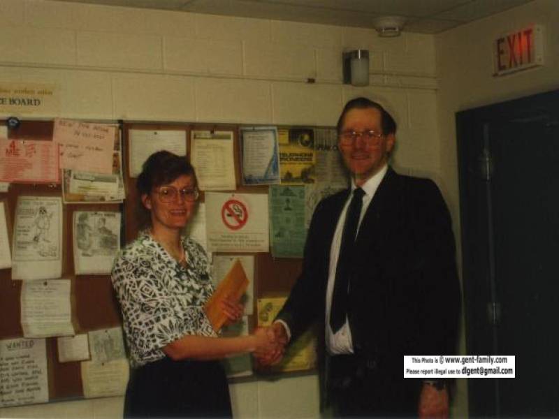 joyce_brooke_hodson_smithers_phone_mart.jpg