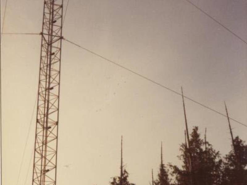 mount_griffin_showing_antenna_guy_wires.jpg