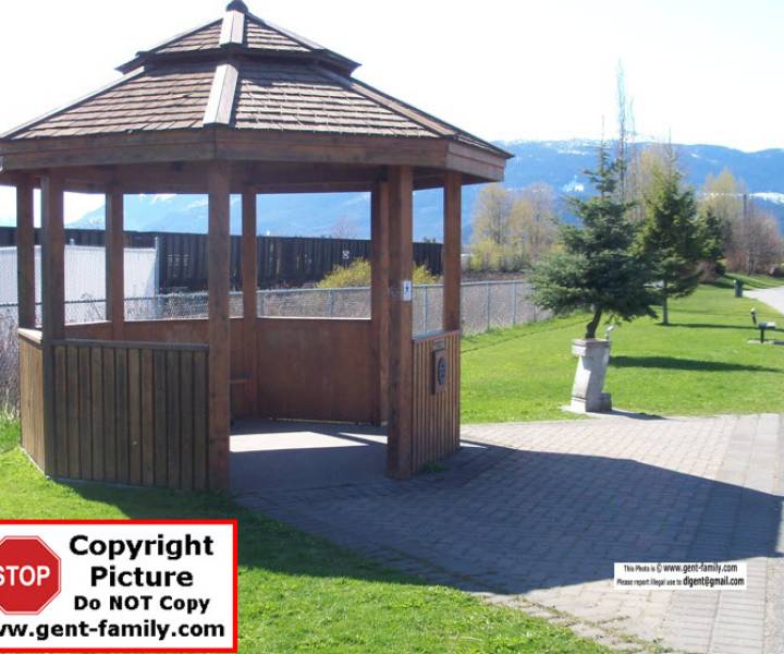 101_1951_gazebo_looking_west.jpg