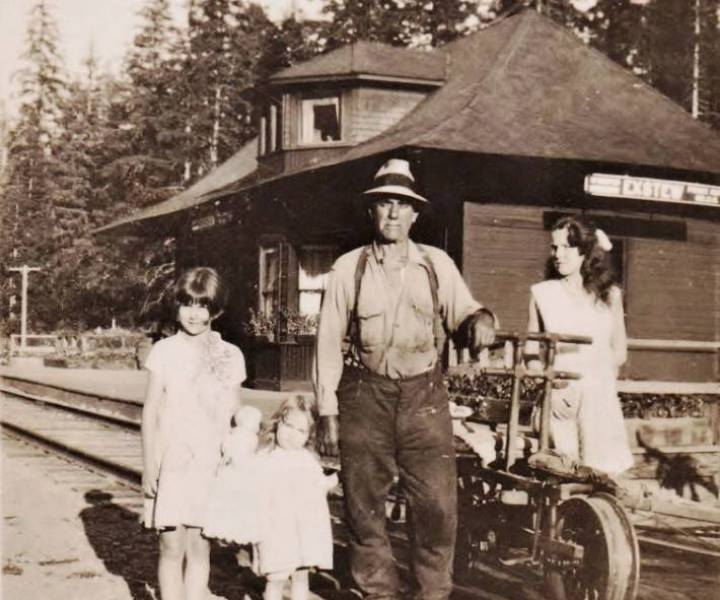 exstew_station_1930.jpg