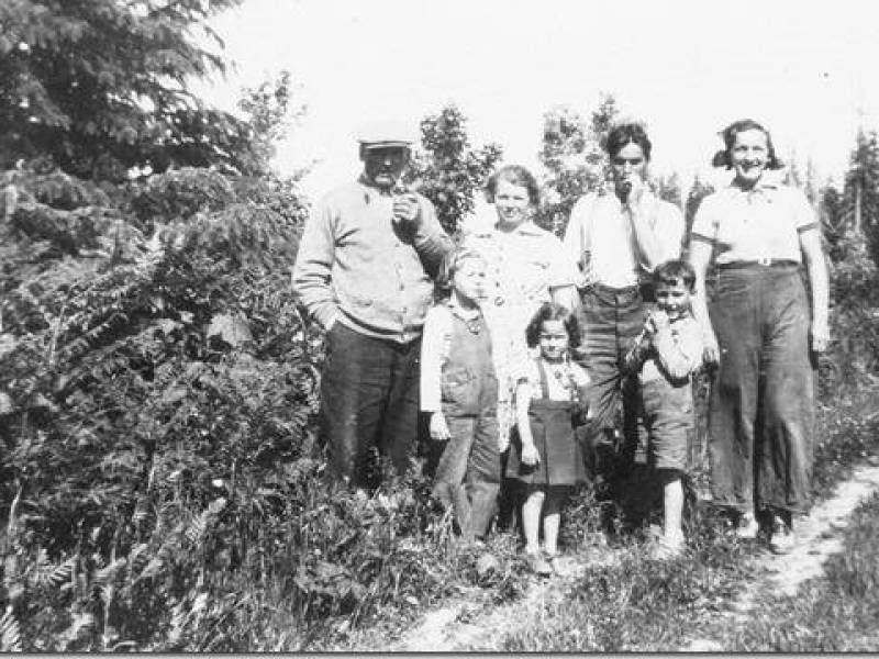 hermanfroesewifekarlmarkisrwifesophiebettyfroesetildyandkarlmarki.jpg
