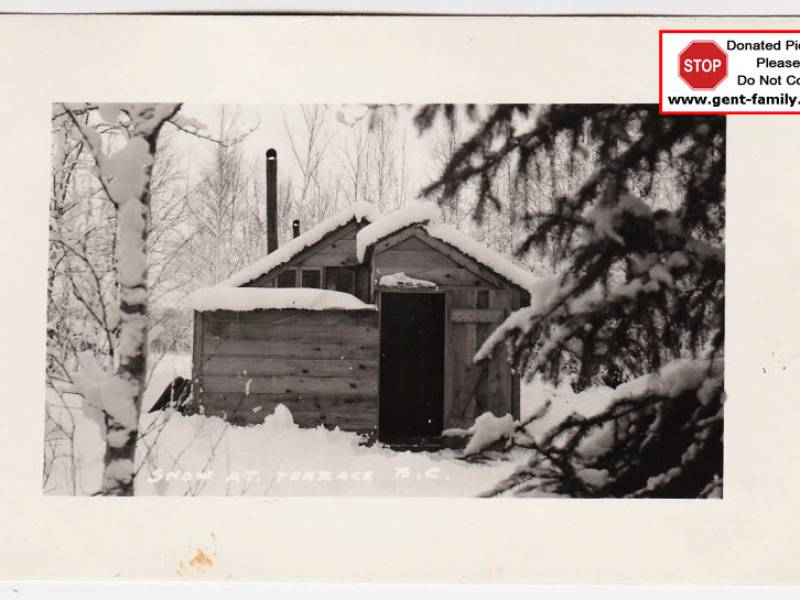 snow_at_terrace_marked.jpg