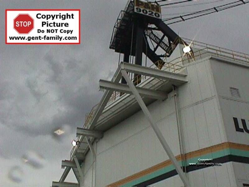 rearviewtopstructureof9020.jpg