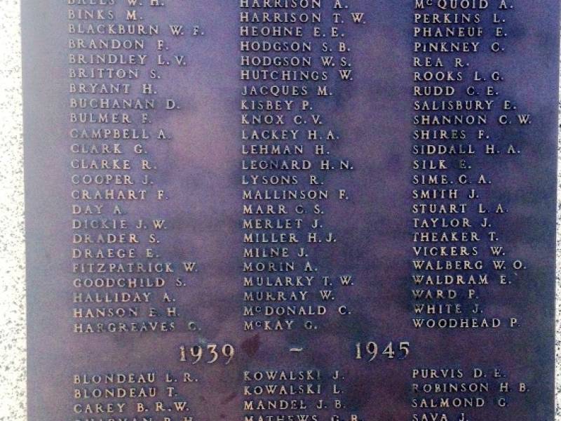 estevan_cenotaph_2.jpg