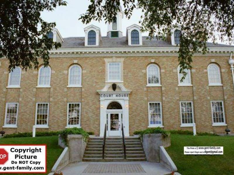 estevancourthouse.jpg