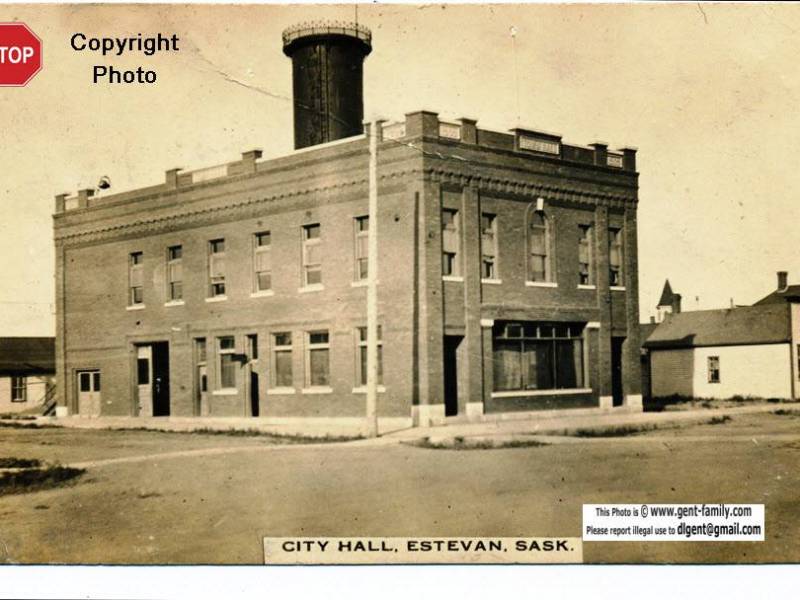 estevanoldcityhall.jpg