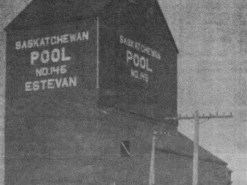 estevanpool.jpg