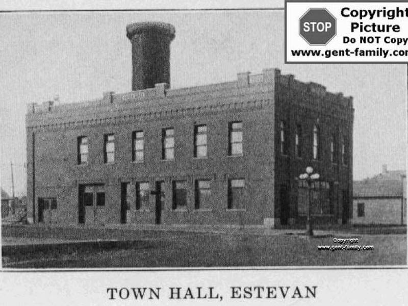 estevantownhall.jpg