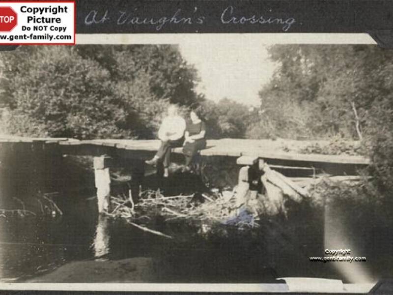 gus_and_mae_at_vaughns_crossing.jpg